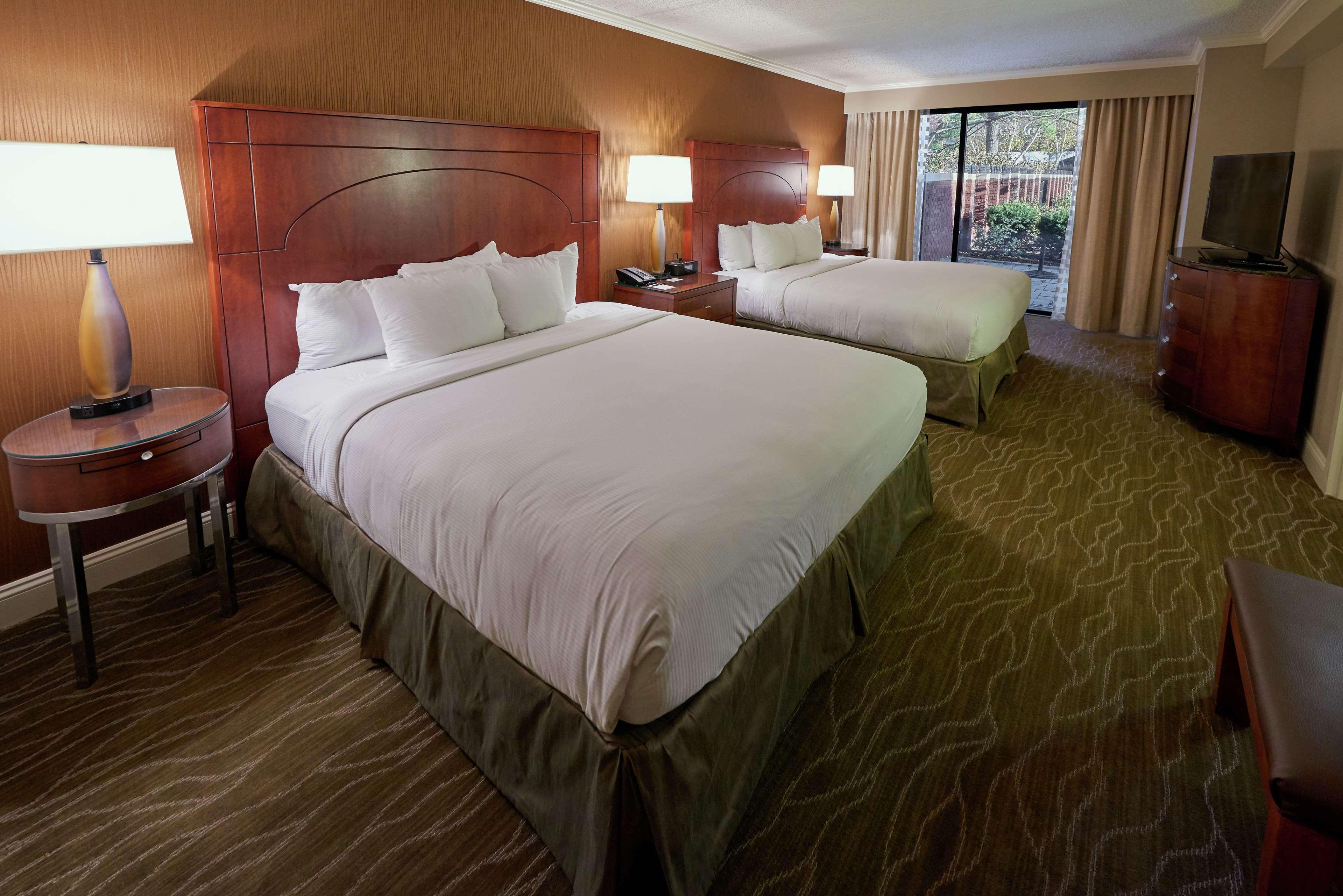 Doubletree By Hilton Akron Фэр-Лон Экстерьер фото