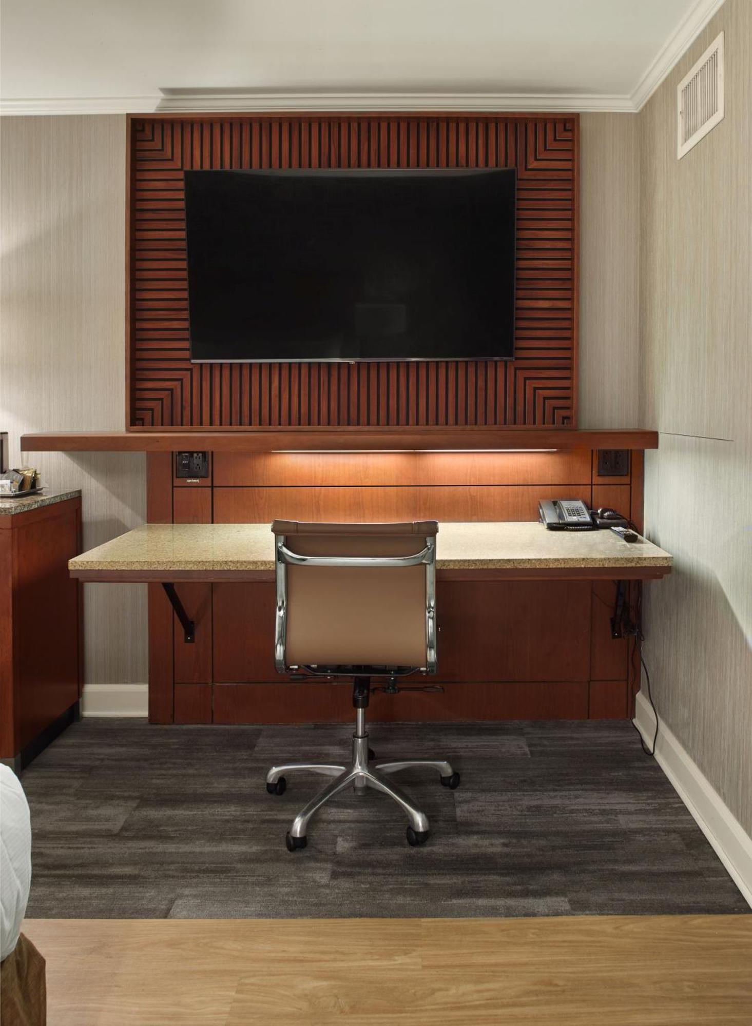 Doubletree By Hilton Akron Фэр-Лон Экстерьер фото