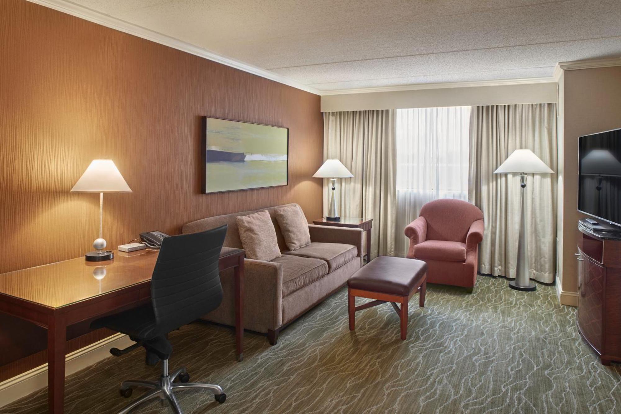 Doubletree By Hilton Akron Фэр-Лон Экстерьер фото