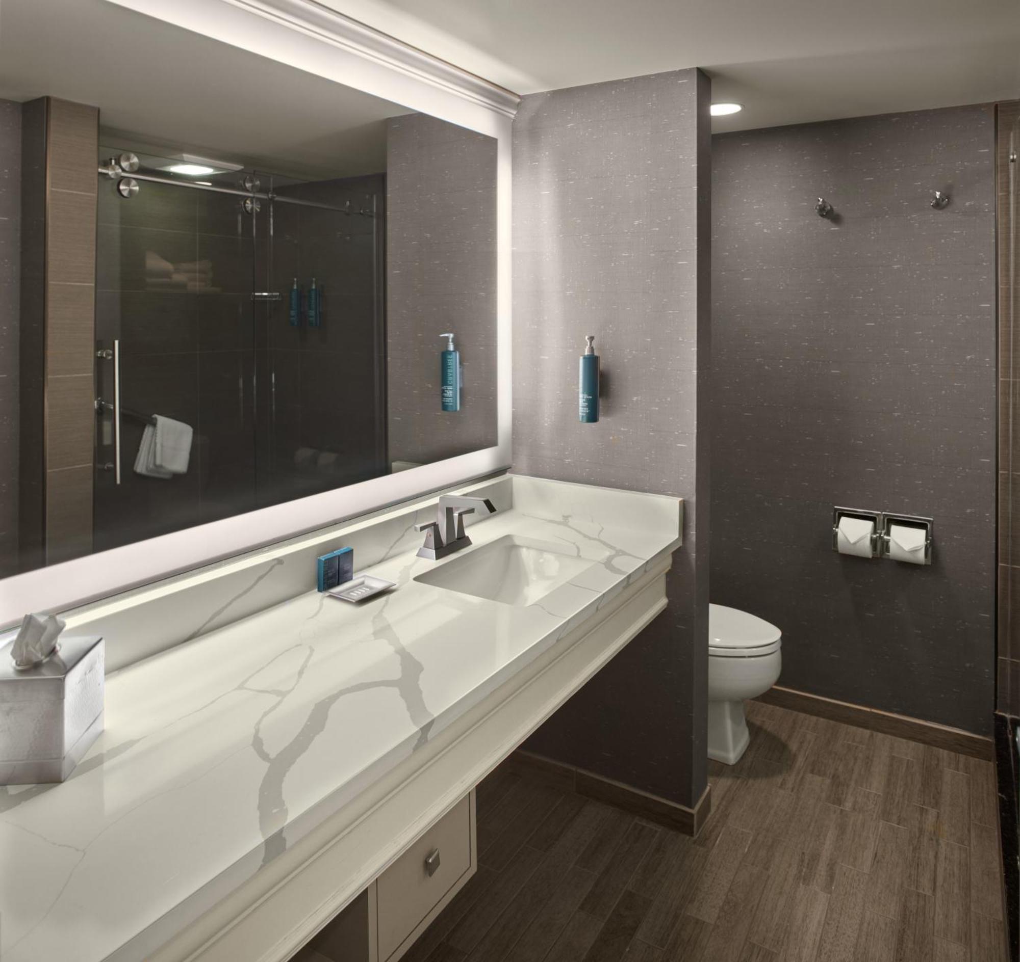 Doubletree By Hilton Akron Фэр-Лон Экстерьер фото