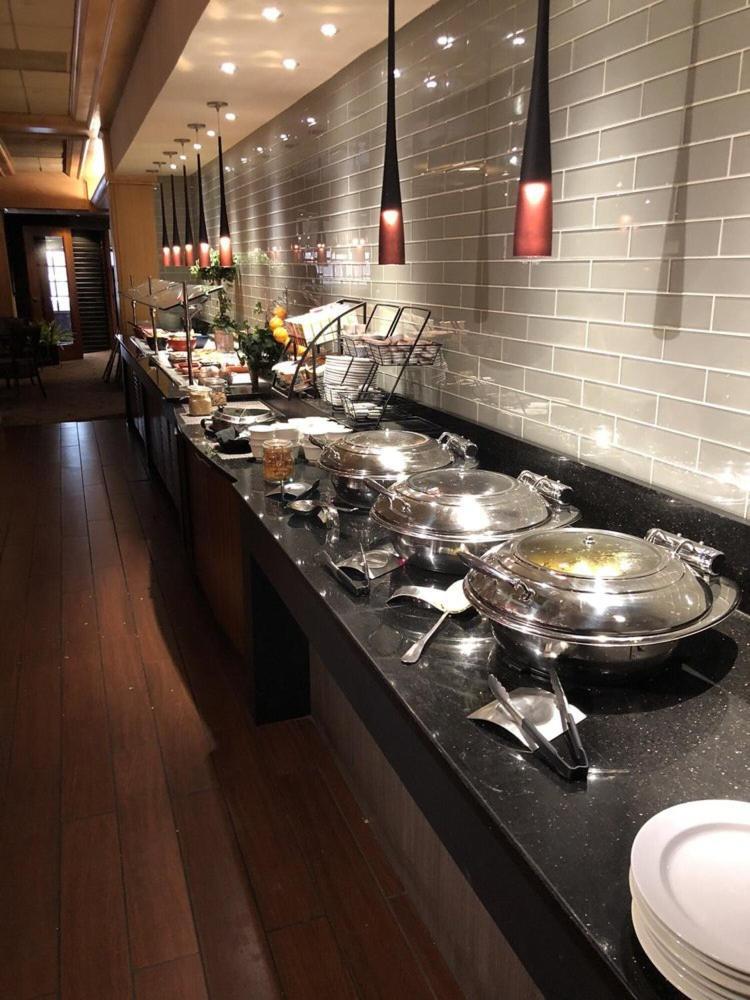 Doubletree By Hilton Akron Фэр-Лон Экстерьер фото